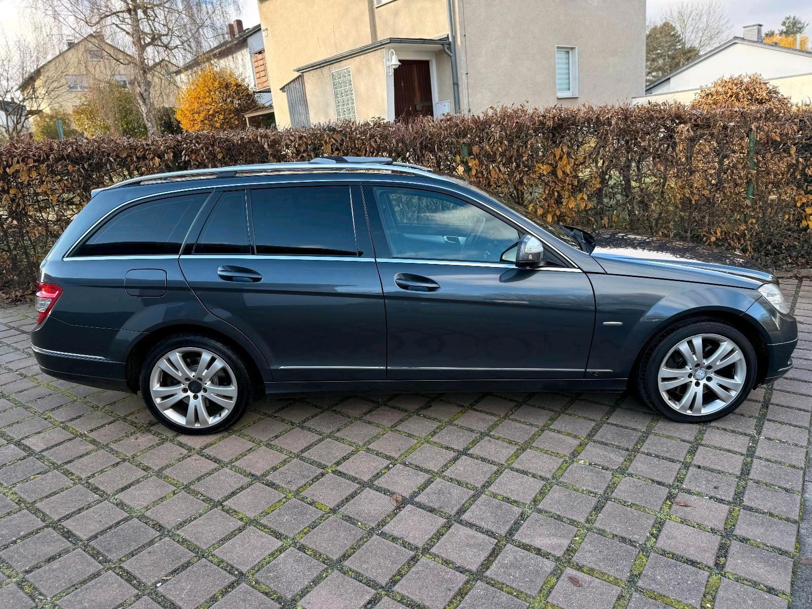 Mercedes-Benz 320 2008 — photo 7