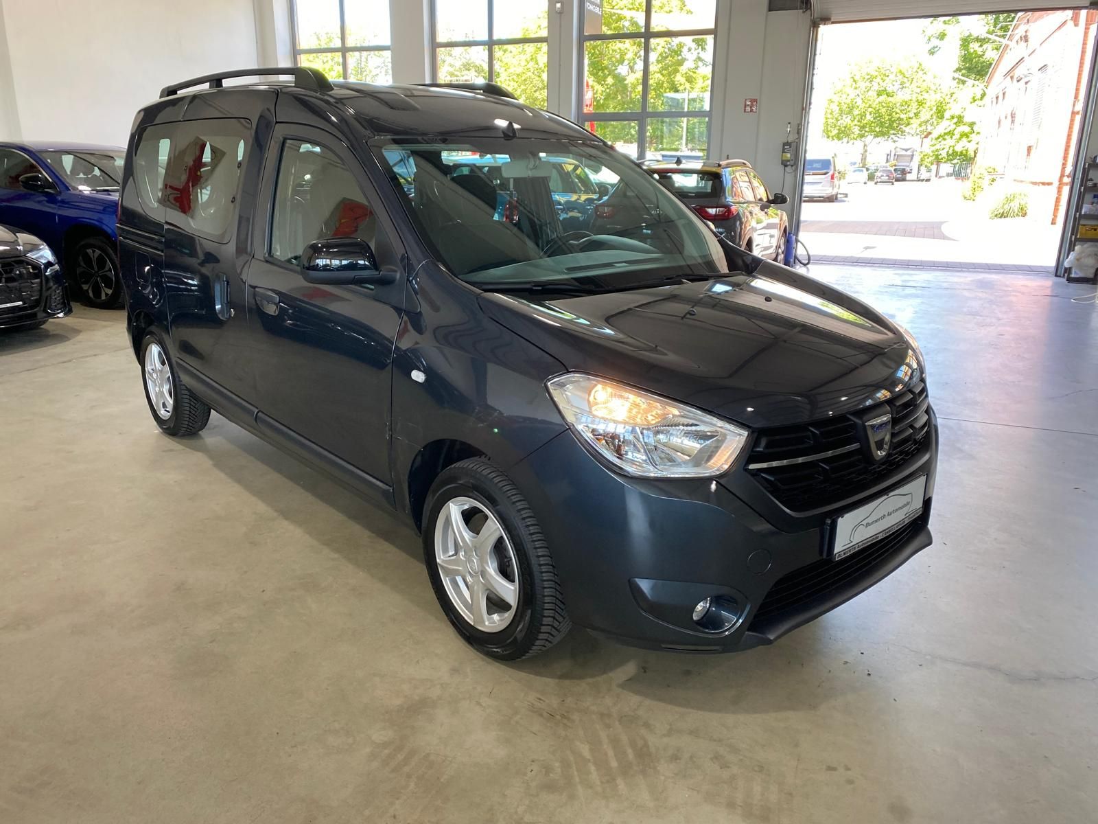 Fahrzeugabbildung Dacia Dokker 1.4 Comfort/Navi/5-Sitzer/