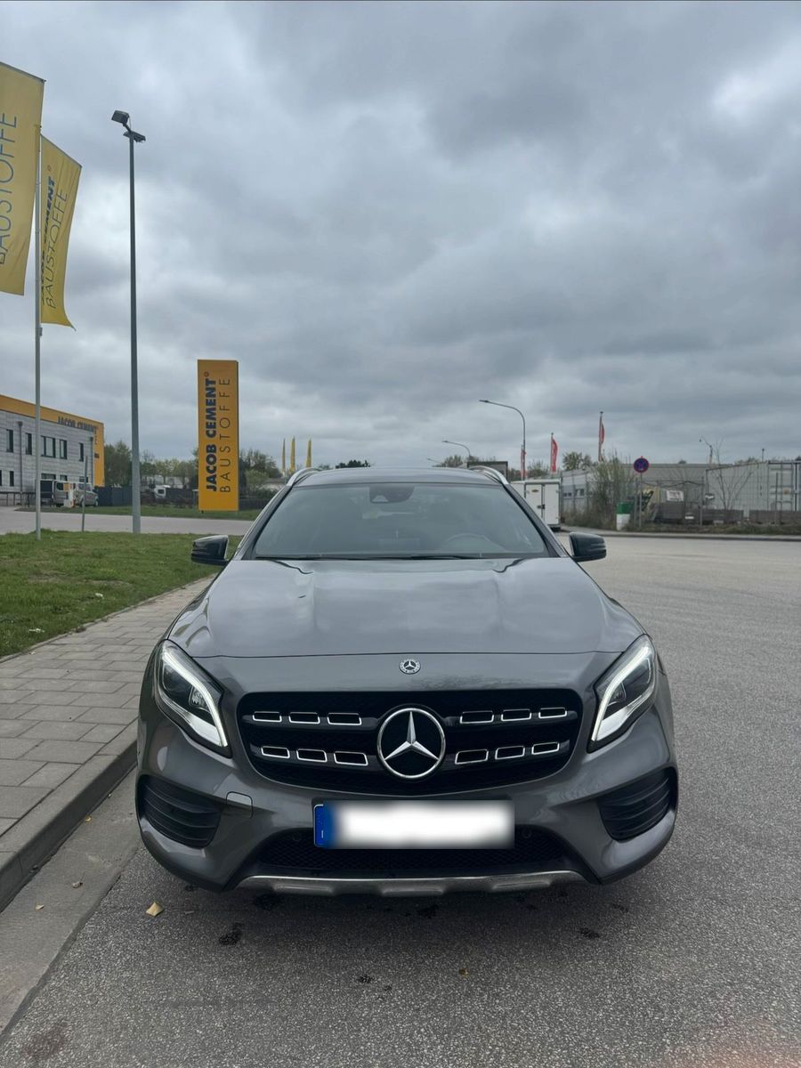 MERCEDES-BENZ Mercedes GLA 180 AMG Line