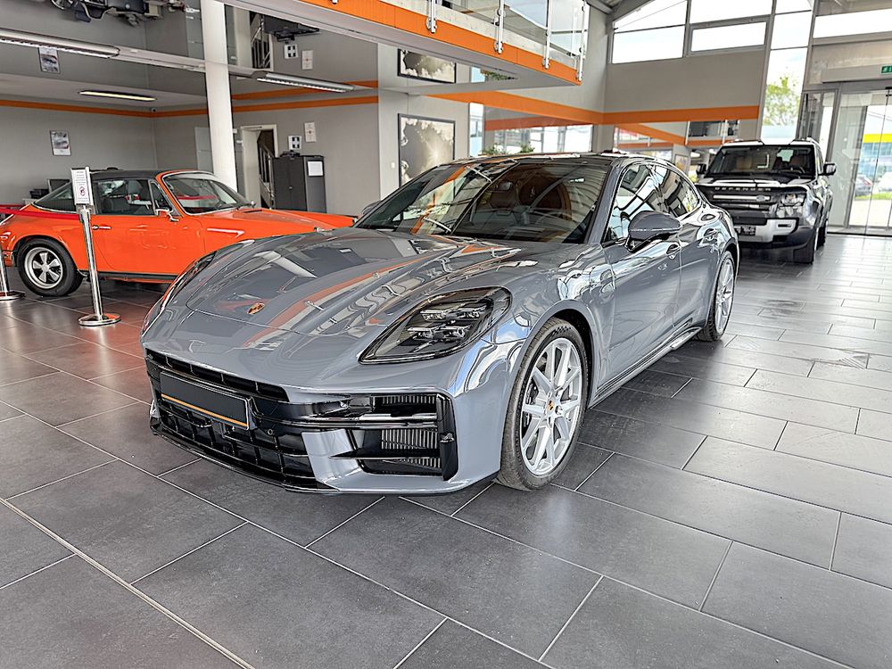PORSCHE Panamera GTS Interieur Paket Carbon InnoDrive