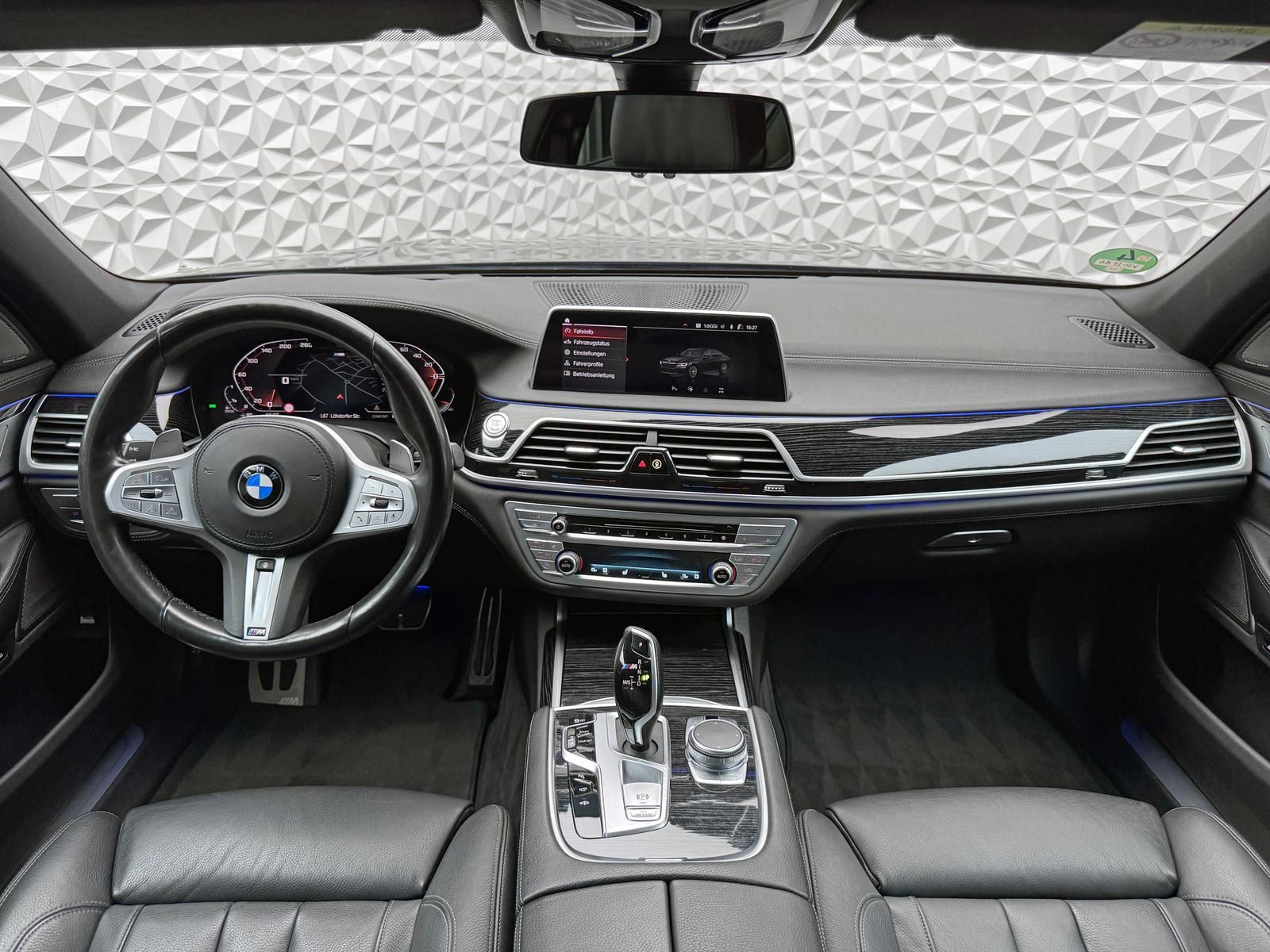Fahrzeugabbildung BMW d XDRIVE/M-PAKET/H&K/STHZG/AHK/MASSAGE/KEY/360°