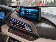 Fahrzeugabbildung BMW i8 Roadster *AERO-KIT* (H&K/CAMERA/CARBON/LASER/