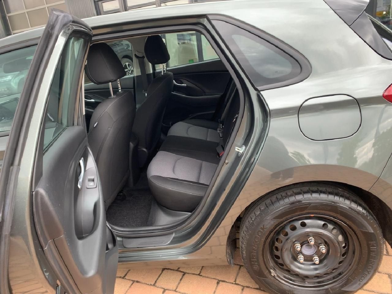 Fahrzeugabbildung Hyundai I30 1.0 l Select Mild-Hybrid + Funktions-Paket