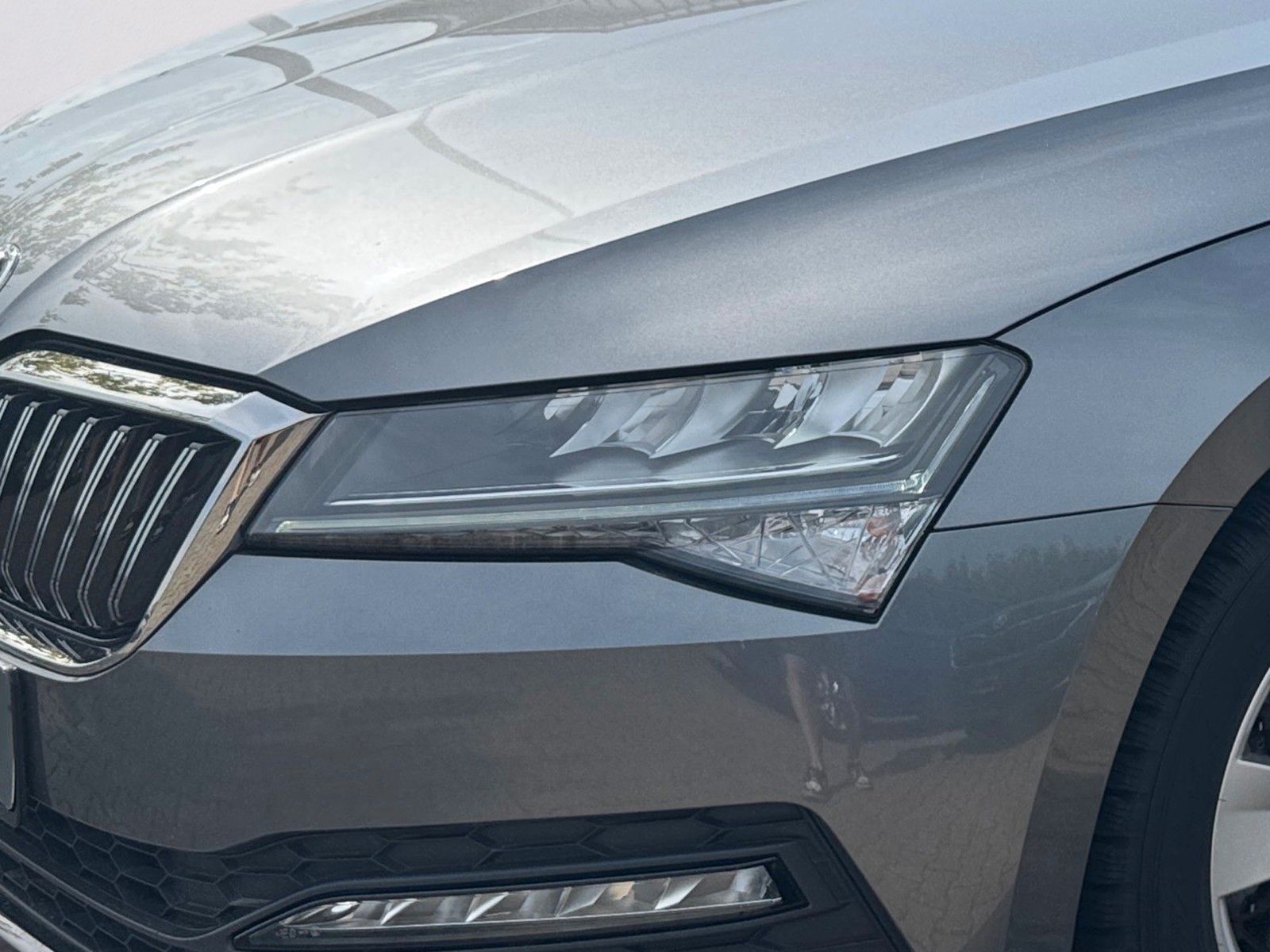Fahrzeugabbildung SKODA Superb Combi Ambition 1.5 TSI