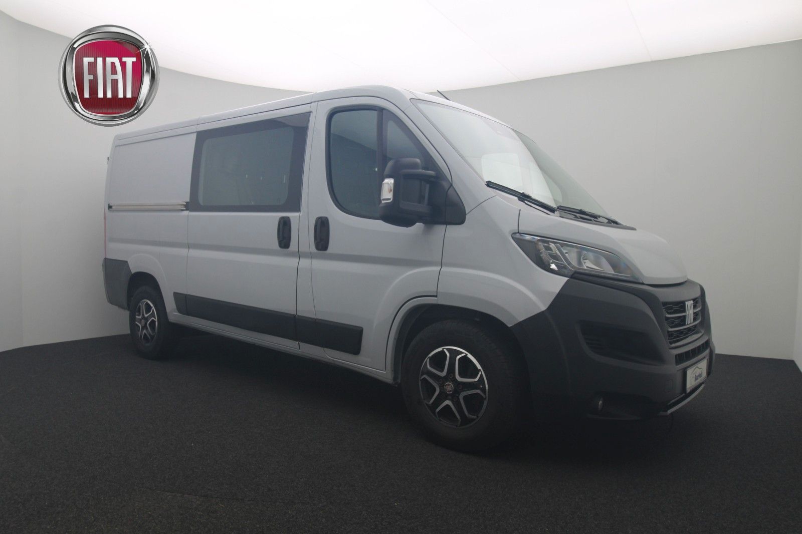Fahrzeugabbildung Fiat Ducato Serie 8 Multicab 35 L2H1 AT NAVI KAMERA