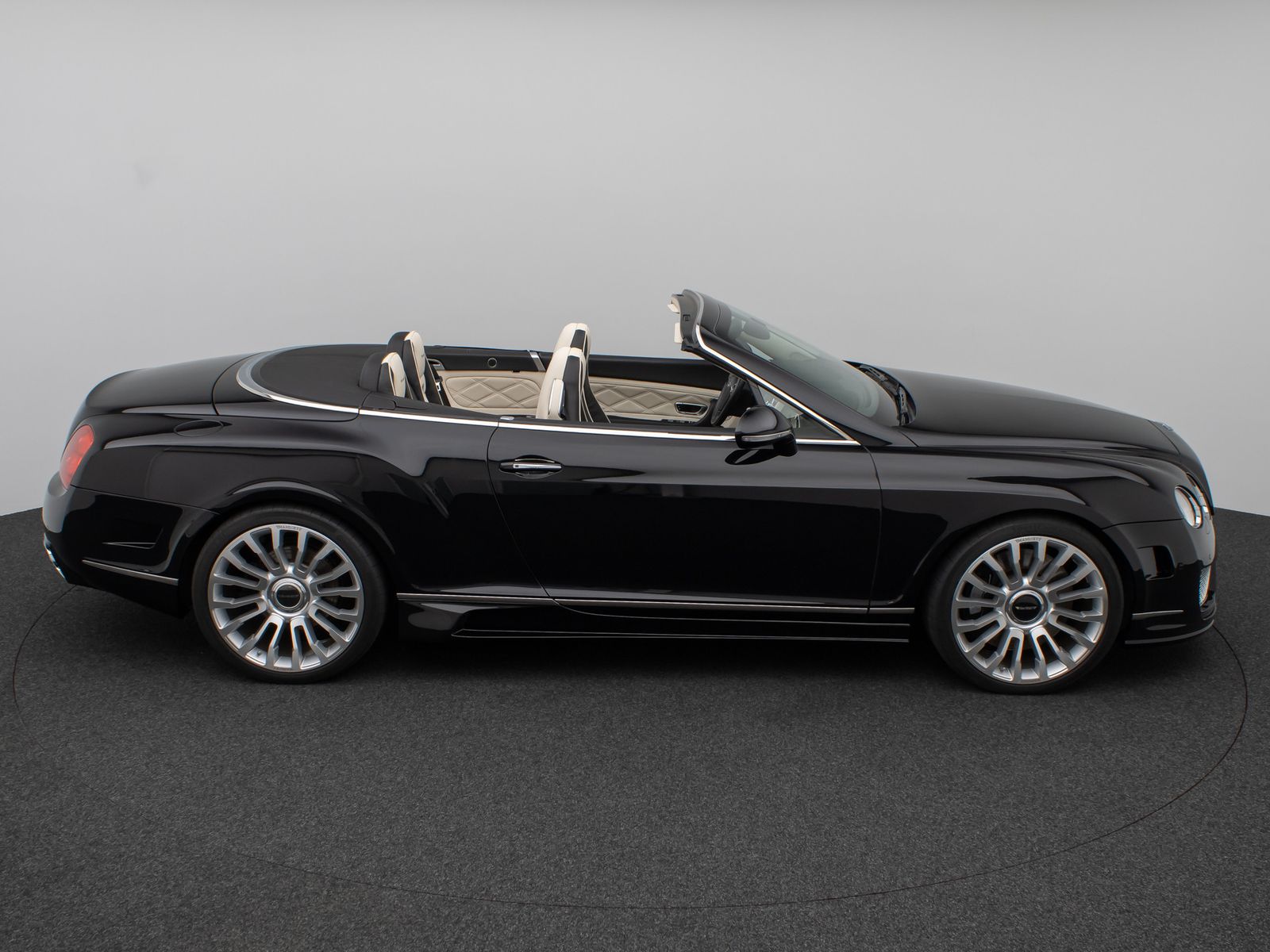 Fahrzeugabbildung Bentley Continental GTC MANSORY Speed Massage VOLL