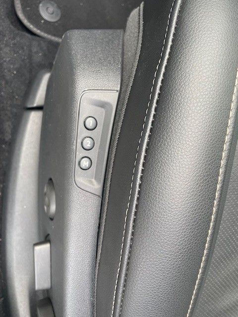 Fahrzeugabbildung Opel Grandland 1.2 Ultimate