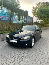 BMW 320i - E90 Facelift Volleder Automatik SHZ Navi - BMW 3er Reihe aus 2009: Facelift