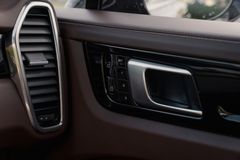 Fahrzeugabbildung Porsche Cayenne Turbo S E-Hybrid*Chrono*Luftfwk*Headup*