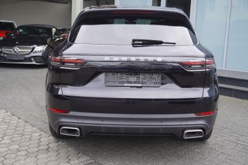 Porsche Cayenne - 6