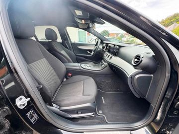 Mercedes E 200 - 9