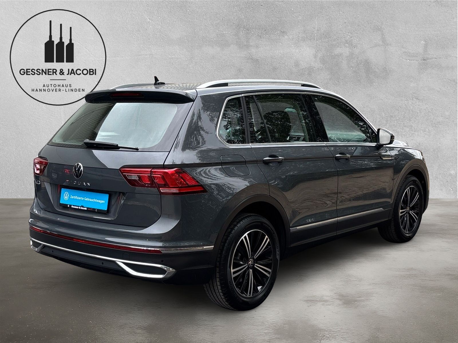 Fahrzeugabbildung Volkswagen Tiguan 1.5 TSI Elegance AHK Kamera SHZ
