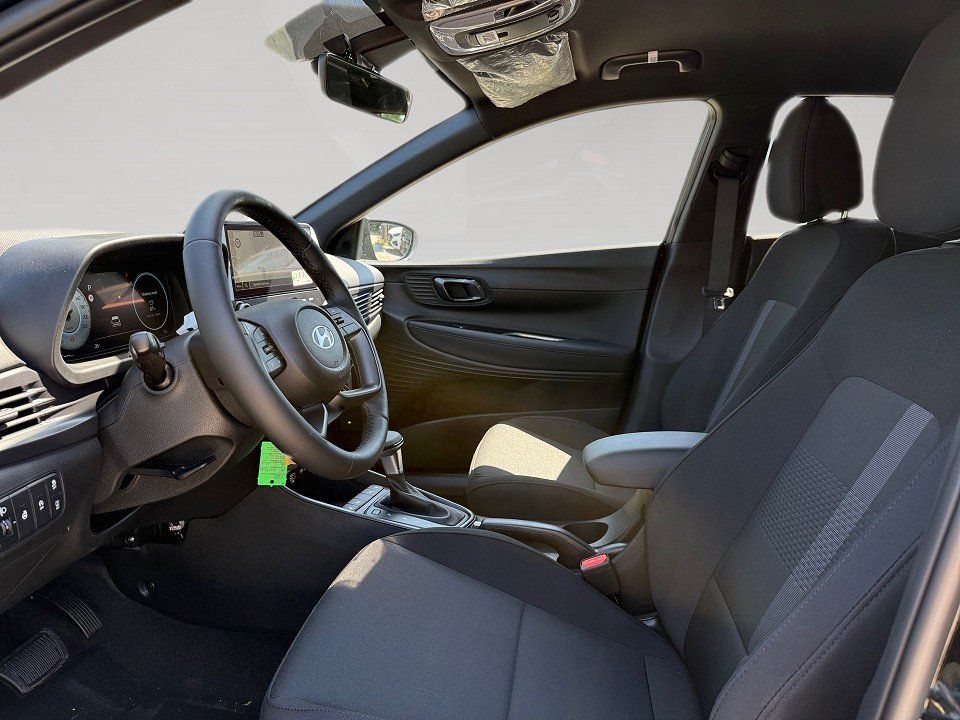 Fahrzeugabbildung Hyundai i20 1.0T 90PS DCT Blackline
