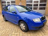 Skoda Fabia Combi 1.4 16V Automatik Klima el. FH ... - Skoda Fabia mit Benzin-Antrieb: Blau, Kombi, 1.4