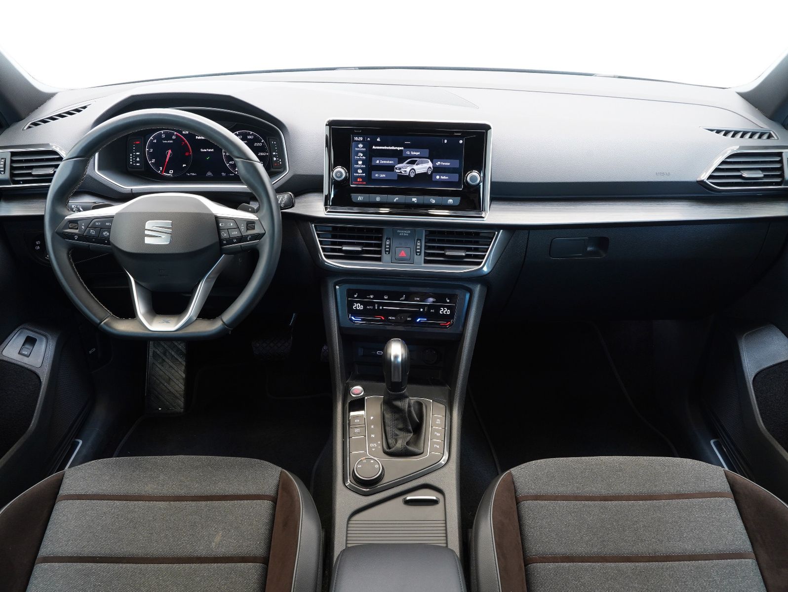 Fahrzeugabbildung SEAT Tarraco 1.5 TSI ACT Xcellence ACC/KAMERA/LM20"
