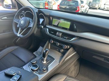 Alfa-Romeo Stelvio - 9