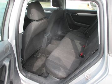 Volkswagen Passat Variant - 5