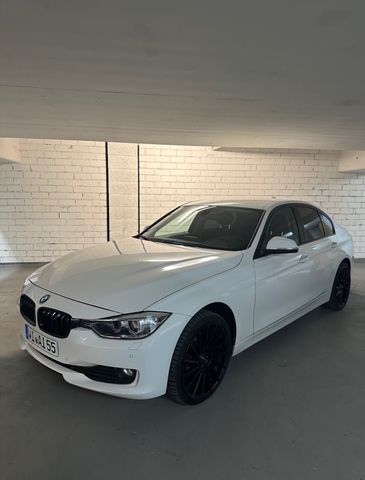 BMW 320d xDrive -