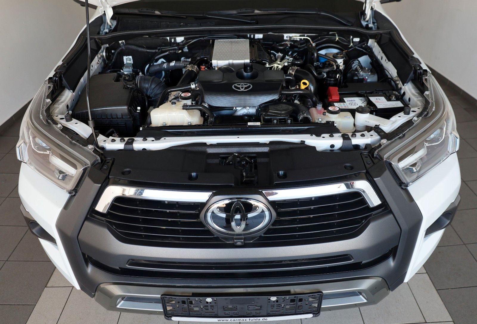 Fahrzeugabbildung Toyota Hilux 2.8 D-4D Invincible, CarPlay, HardTop, AHK
