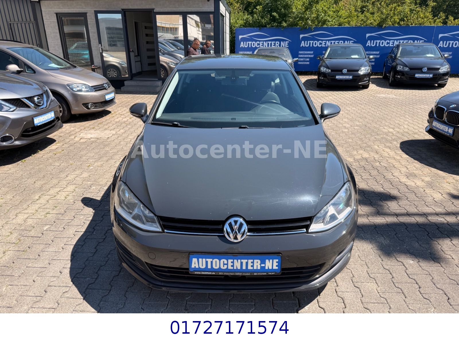 Volkswagen Golf - 1