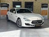 Maserati Ghibli Diesel/FACELIFT/KAMERA/NEUES-MODELL - Maserati Ghibli mit Panoramadach