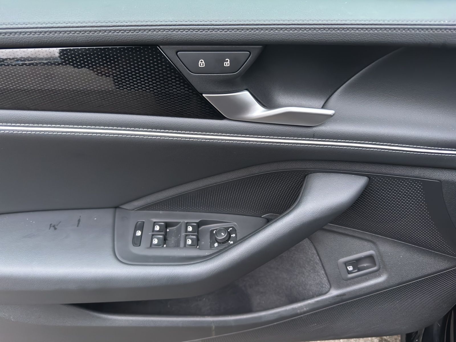 Volkswagen Passat Variant - Bild 8