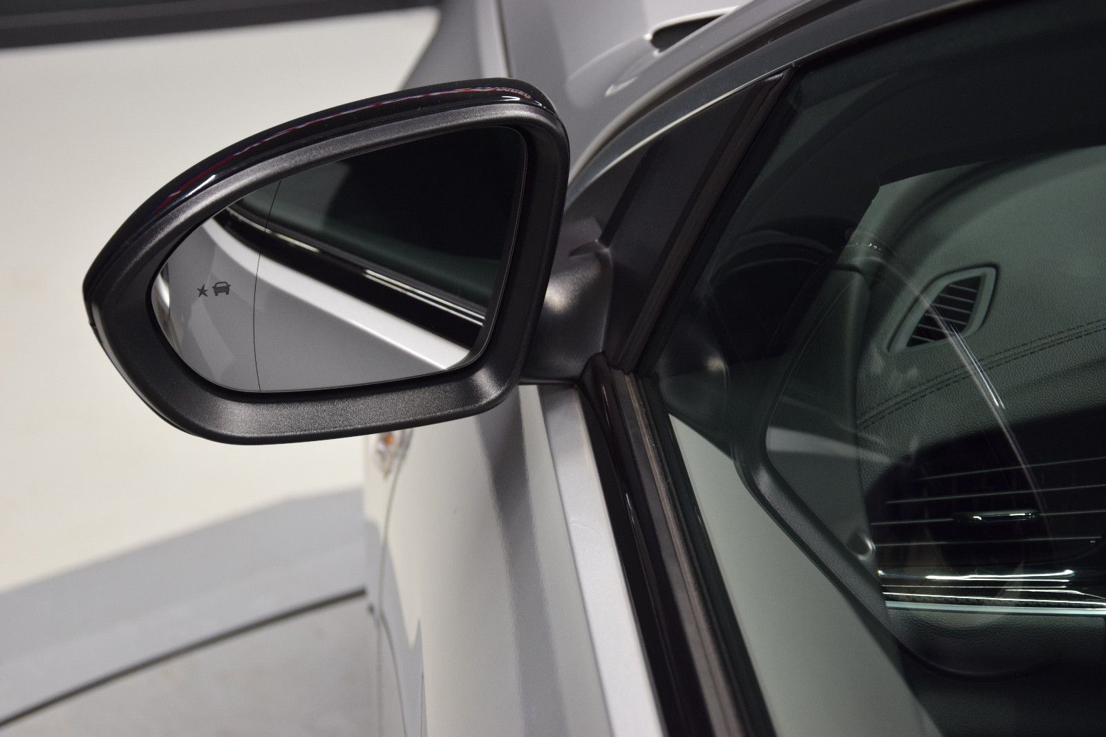 Fahrzeugabbildung Opel Insignia B Sports Tourer Business LED Navi