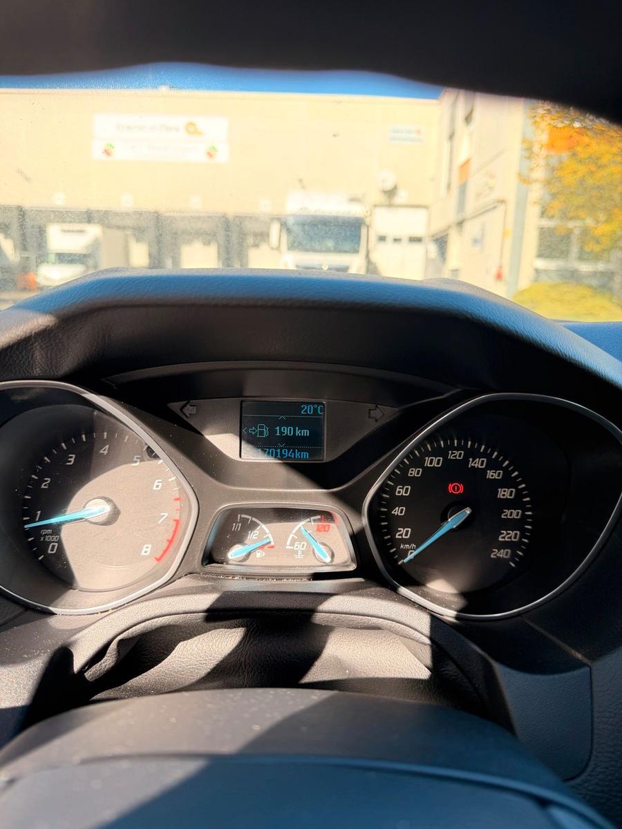 Ford Focus 2014 — photo 10