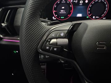 Skoda Kodiaq 1.5 TSI Sportline 7-Sitze AHK Matrix