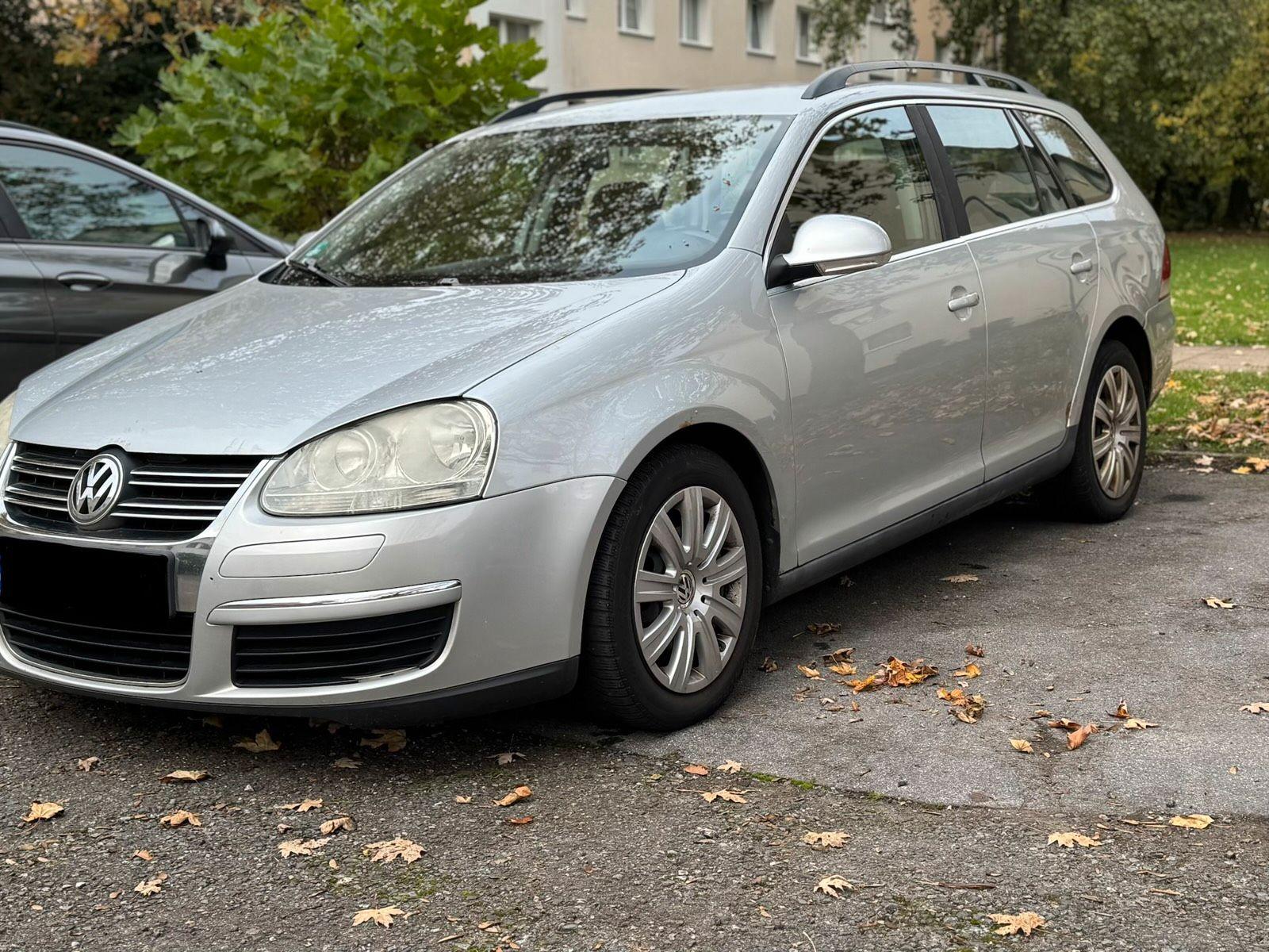 Volkswagen Golf 2008 — rear view