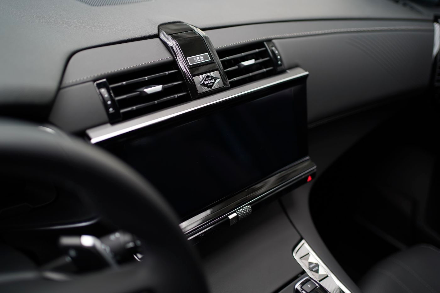 Fahrzeugabbildung DS Automobiles DS7 BlueHDi 130 EAT8 Opera Panorama Dach Leder