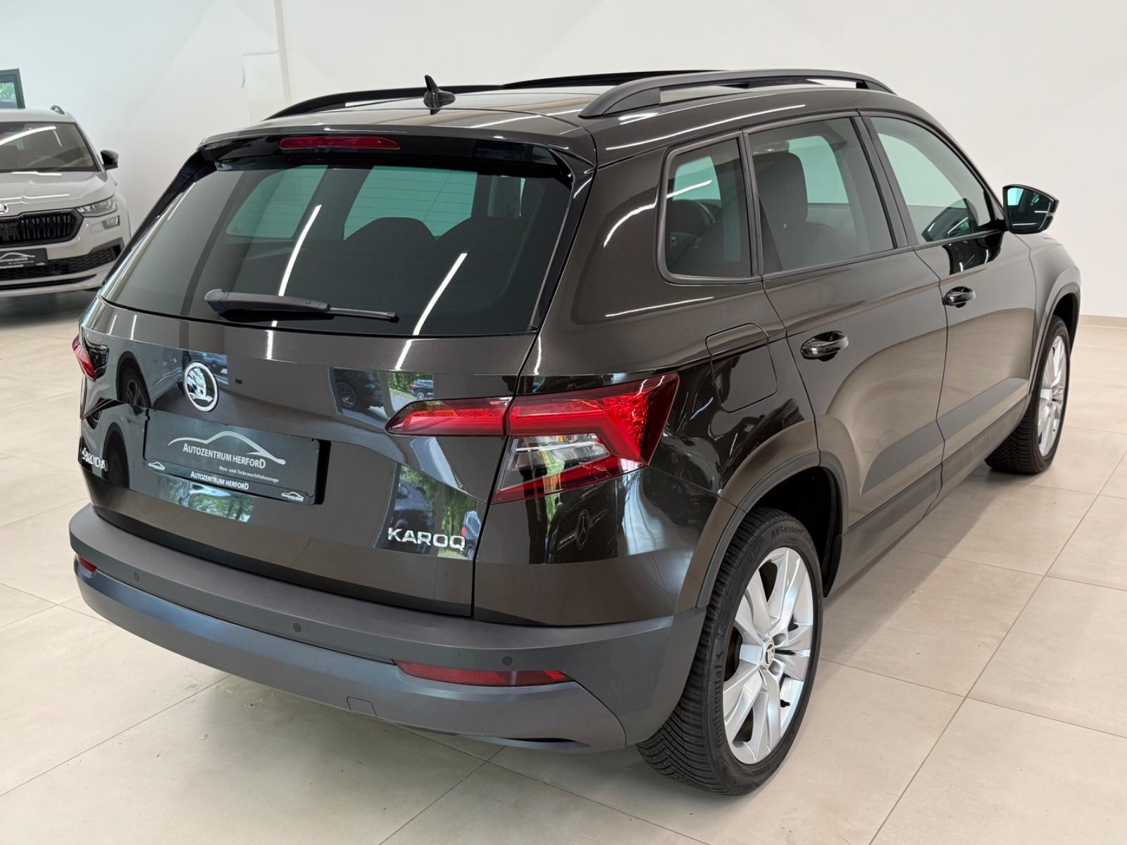 Skoda Karoq 1.6 TDI  Style DSG PANO VIRTUAL TACHO AHK