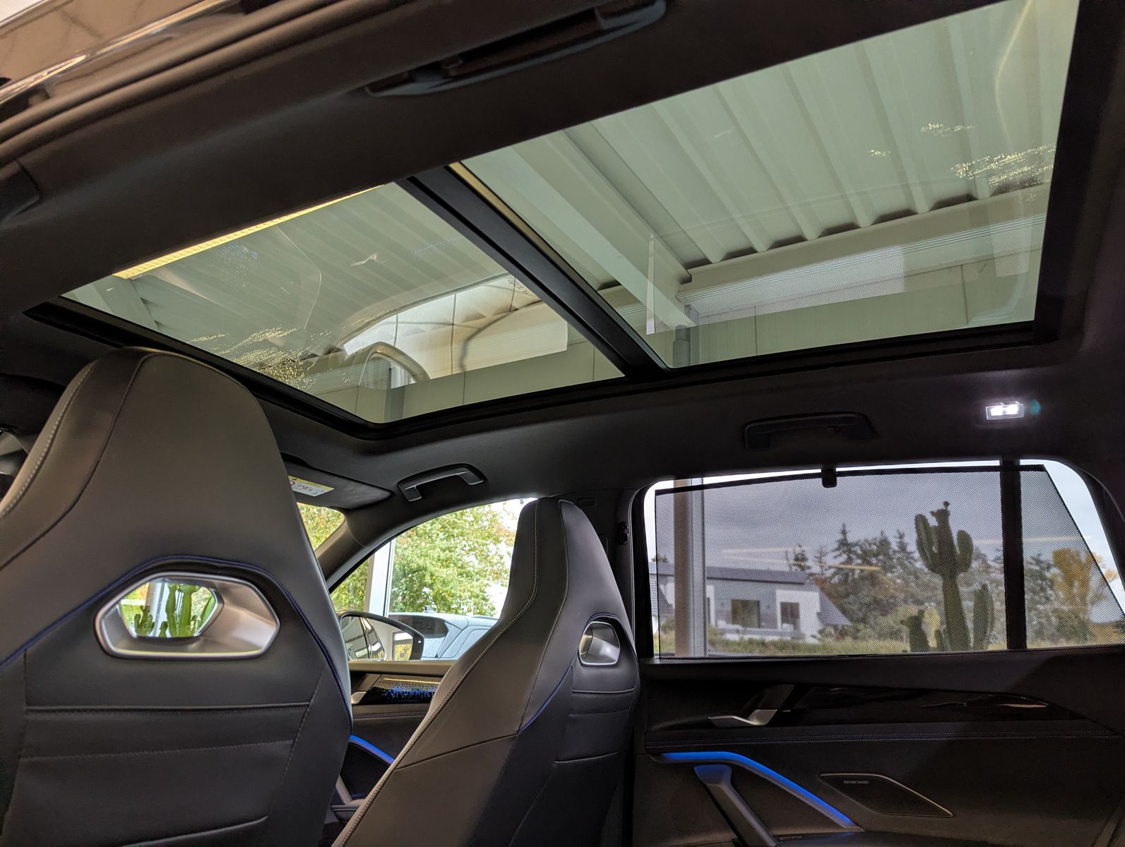 VW Tayron 2.0 4M R-Line Launch Pano Matrix AHK 20" - Image 15