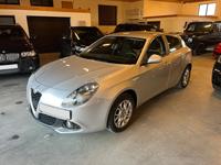 Alfa Romeo Giulietta Super-FINANZIERUNG-GARANTIE-TÜV NEU-
