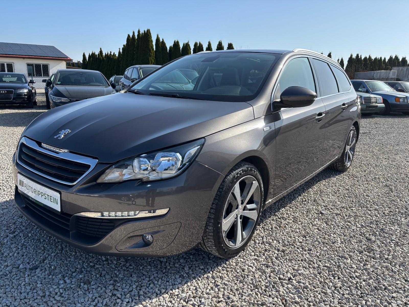 Peugeot 308 SW 1.2 e-THP PureTech 130 Style +PANO+