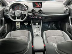 Fahrzeugabbildung Audi Q2 35 TDI sport S LINE ACC KEYLESS LED
