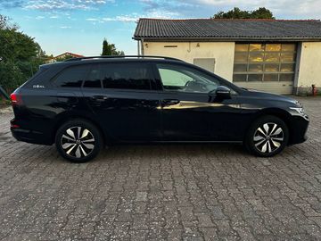 Volkswagen Golf - 5