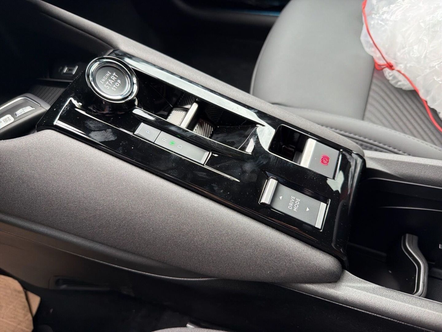 Fahrzeugabbildung Alfa Romeo Junior Ibrida TI 1,2 VGT 107kW MY26 -Technologie