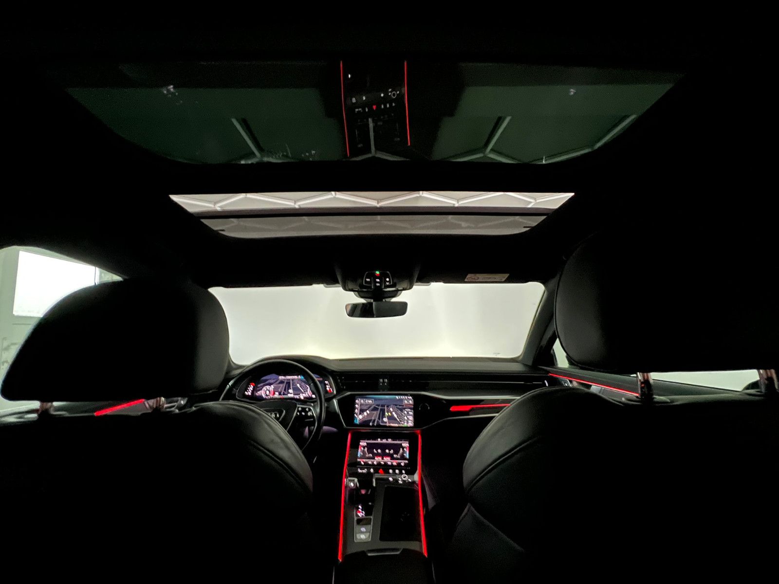 Fahrzeugabbildung Audi A6 Avant 50 TDI Quattro S-LINE SPORT/PANO/AHK/AC