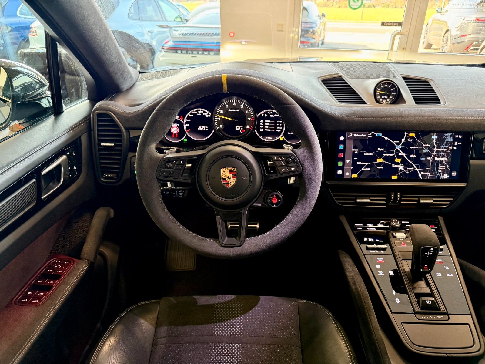 Fahrzeugabbildung Porsche Cayenne Turbo GT ACC / HeadUp / 22Zoll / Keyless
