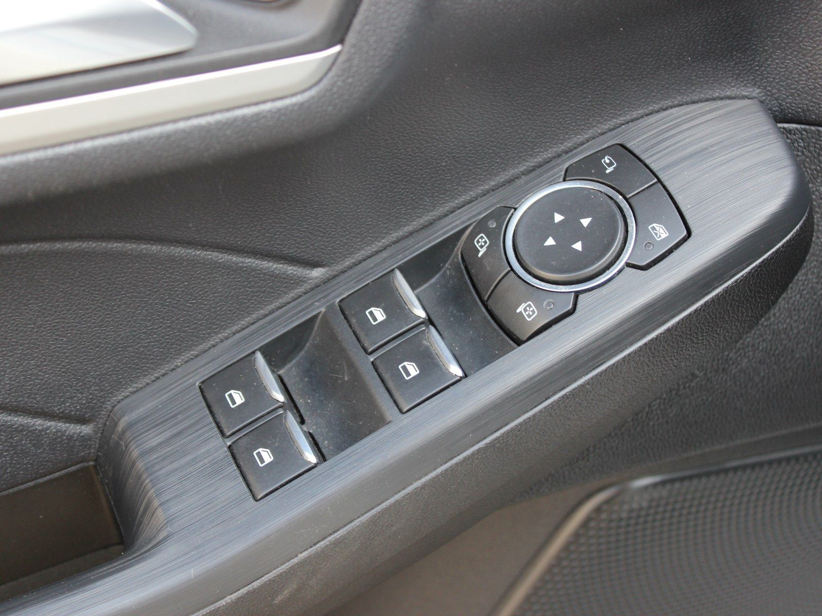 Fahrzeugabbildung Ford Kuga Plug-In Hybrid Cool & Connect 2,5 Duratec