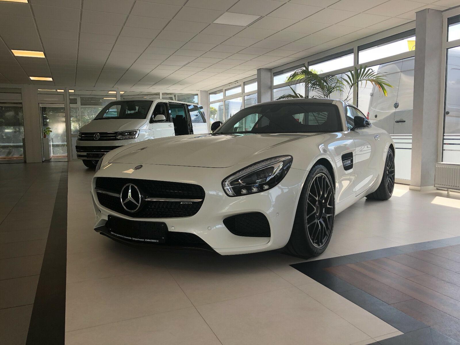 showroom-image-top