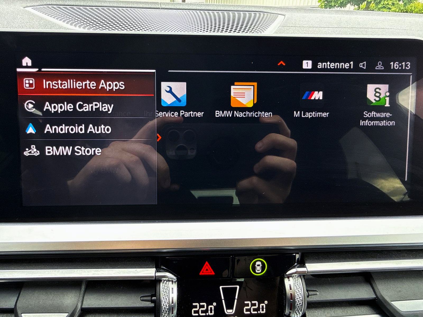 Fahrzeugabbildung BMW 330i Touring M-Sport ACC NAV HUD 360° PDC Laser