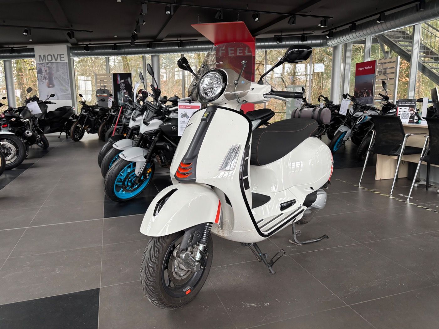 Fahrzeugabbildung Vespa GTS 300 Super Sport Arrow Auspuff