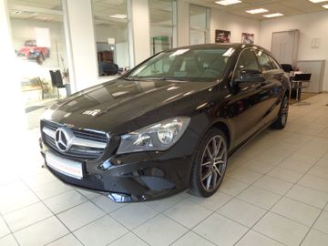 Fahrzeugabbildung Mercedes-Benz CLA 200 Shooting Brake / NAVI / SCHECKHEFT