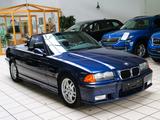 BMW 328i Automatik Cabrio mit Hardtop M-Paket - BMW 328 mit Benzin-Antrieb: Cabrio