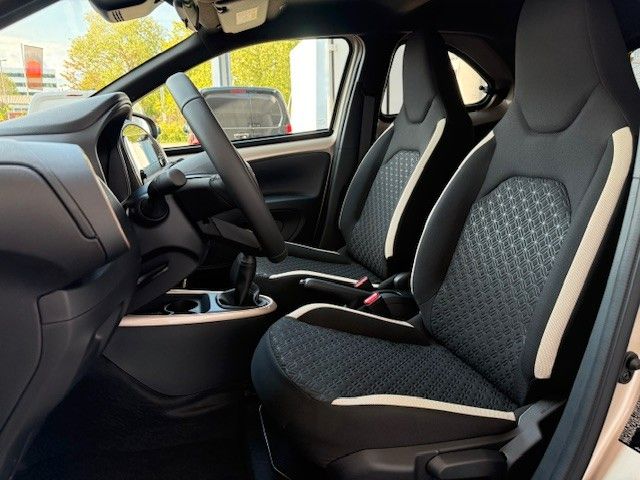 Fahrzeugabbildung Toyota Aygo X Business Edition 72PS Kamera/SHZ!