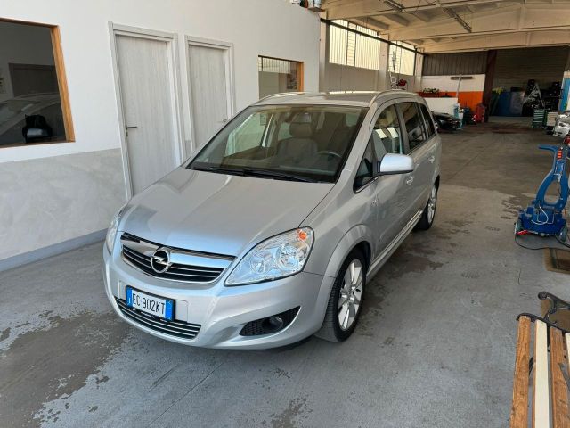 Opel Zafira 1.8 16V GPL-TECH Cosmo 7 posti