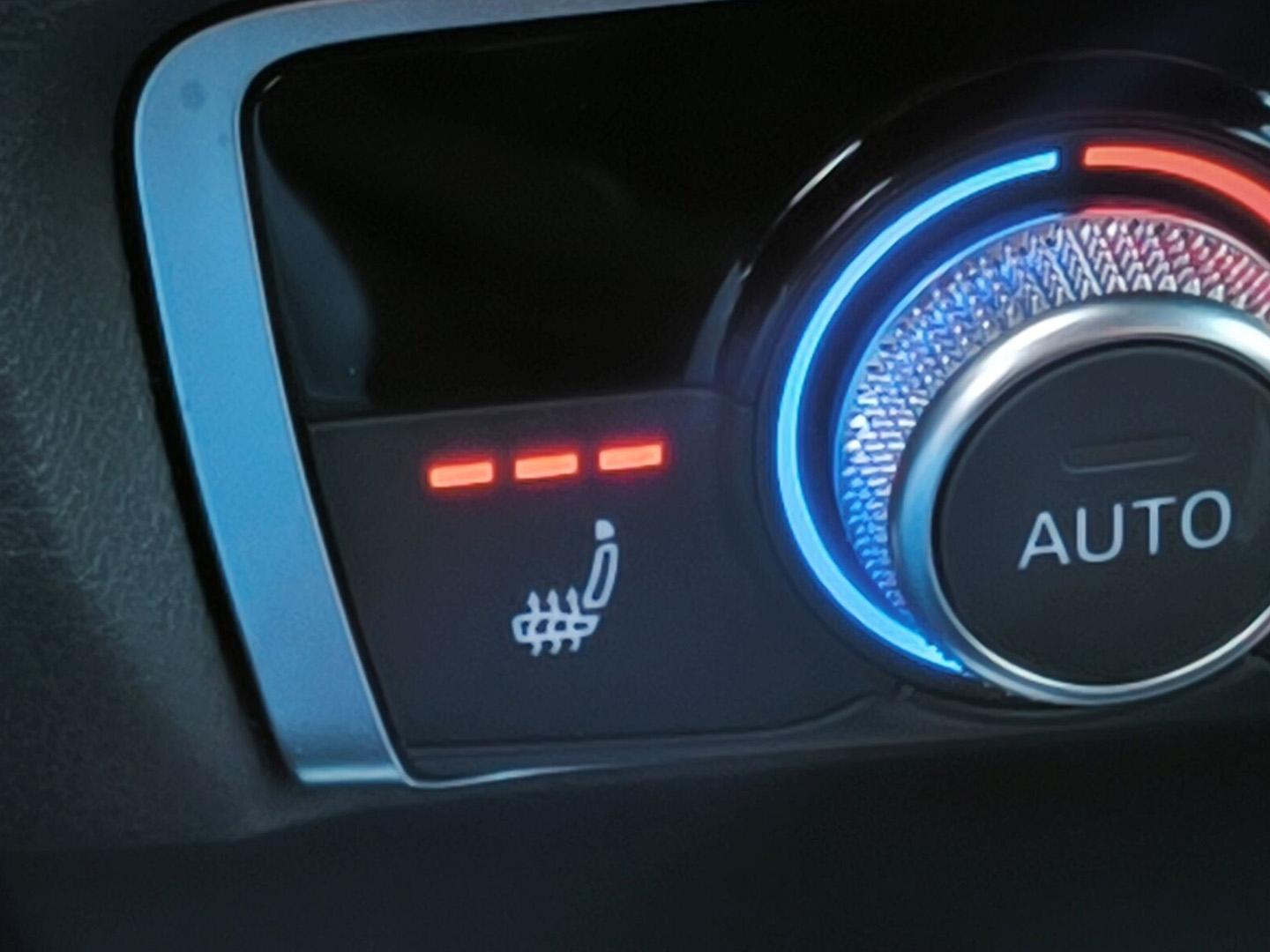 Audi Q3 35 TFSI S line S-TRONIC LED CONNECT ACC KAMER