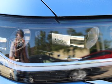 Volkswagen T-Cross 1.5 TSI DSG R line Tiptronic  LED NAVI
